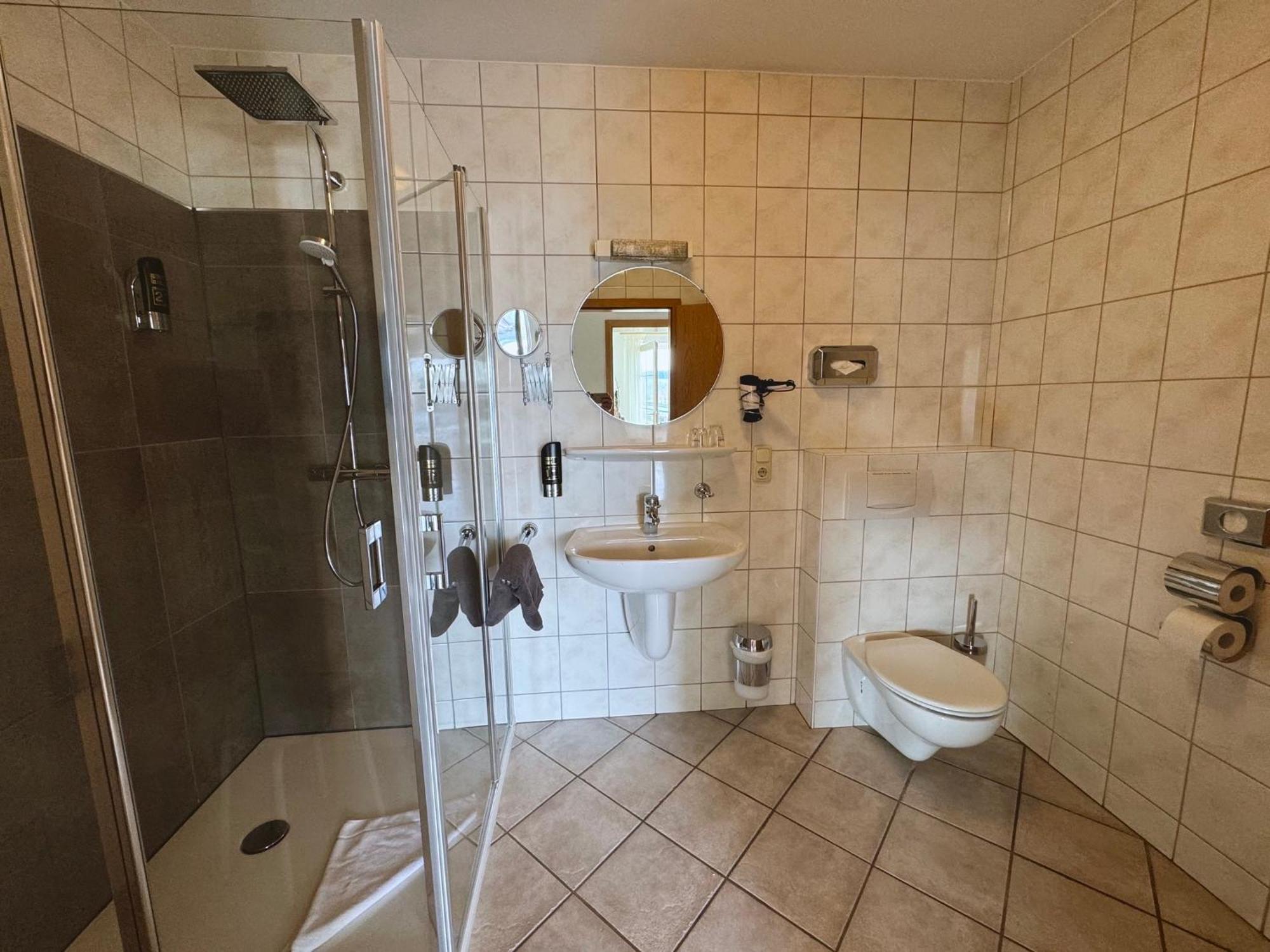 Schnuetgenhof Appartements Attendorn Esterno foto